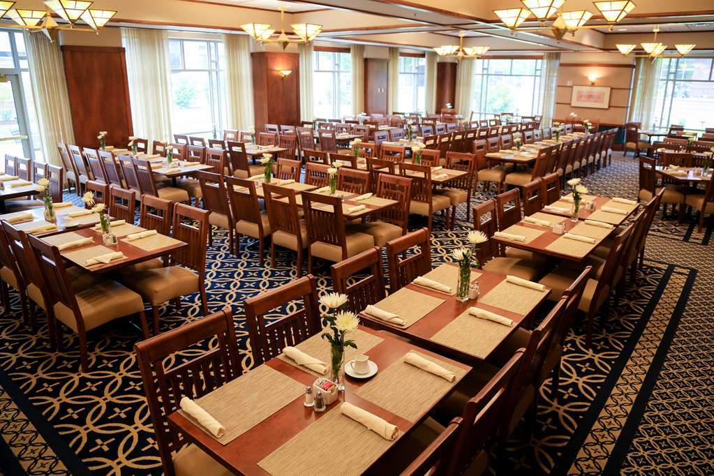 Hotel Fluno Center Madison Restaurante foto